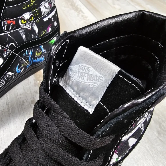 Vans X Disney 100 SK8-Hi Villains - Picture 4 of 14